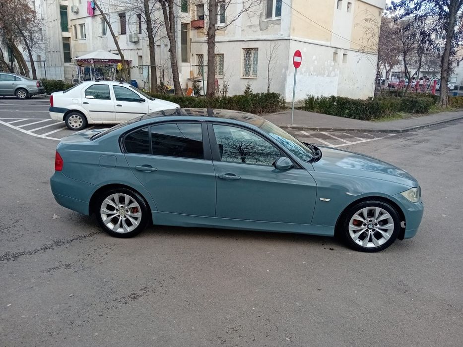 Vând urgent bmw330xd