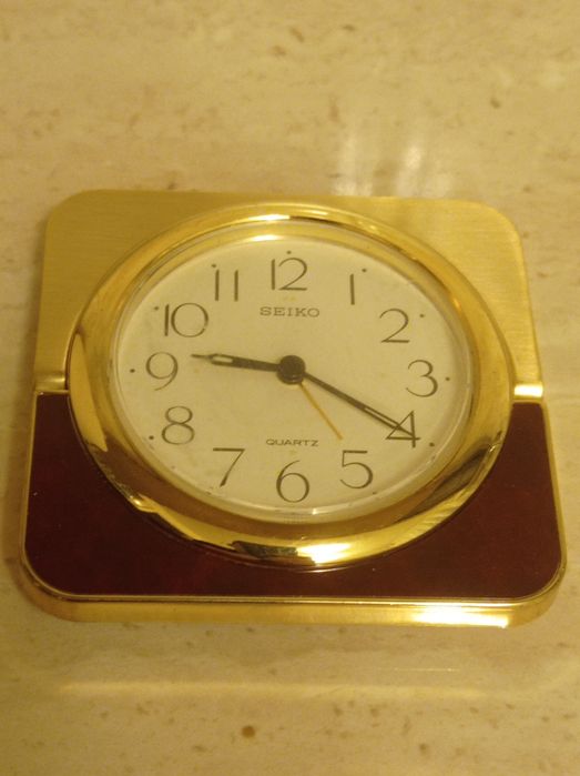 Ceas Seiko vintage colectie suport metalic