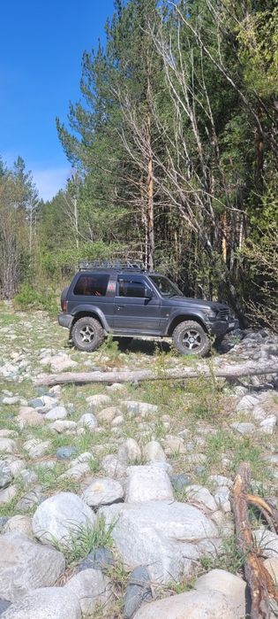 Продам Mitsubishi Pagero 2