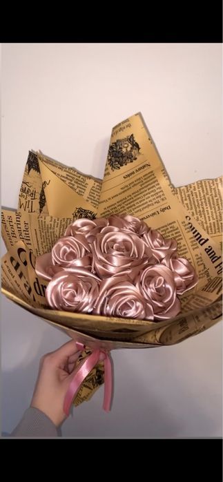 Trandafiri din satin