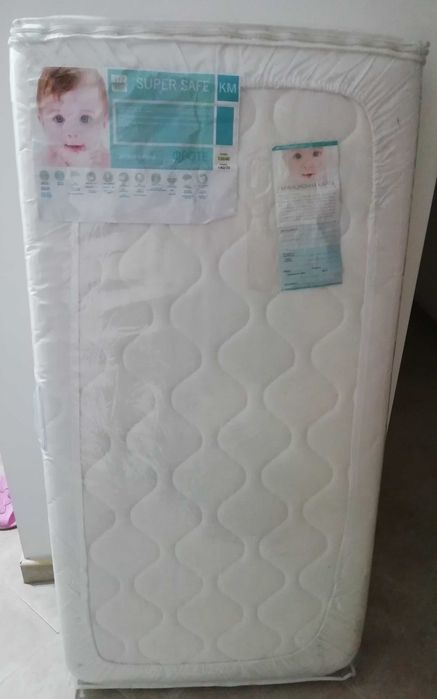 Сгъваема кошара CHIPOLINO BELLA с матрак 120х60 см към нея