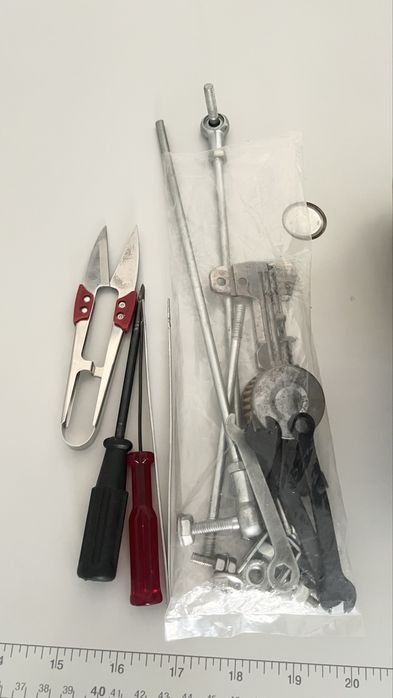 Продам оверлок 4-х ниточный