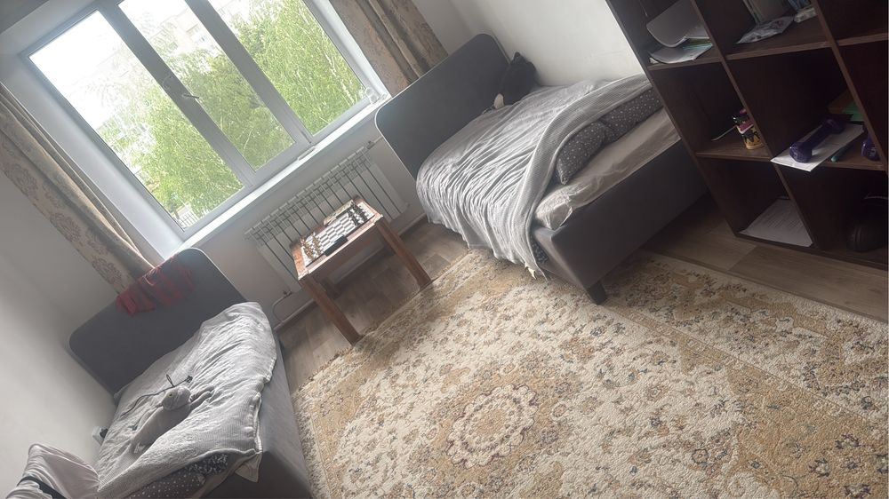 Продам 2 кровати с матрацом