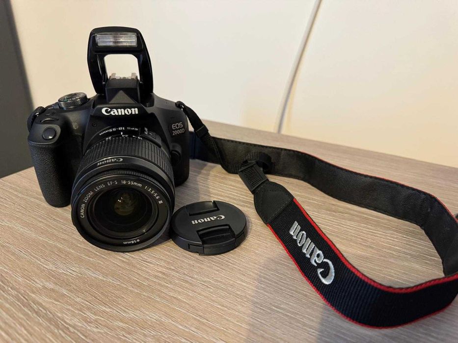 Camera foto DSLR EOS 2000D