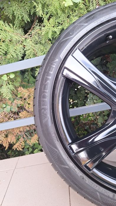 Jante Ixion 18' volvo 235/40/18