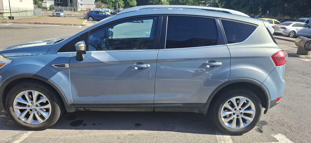FORD Kuga 2009 — imagine 2