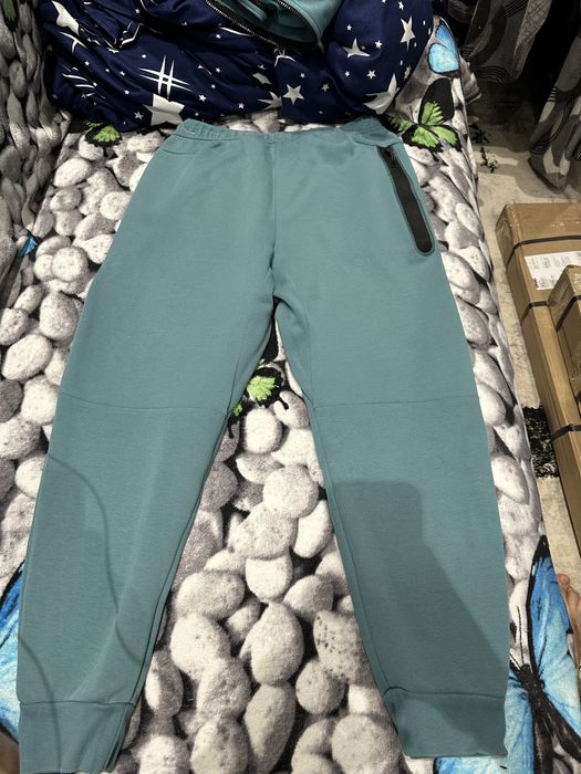 Pantaloni nike tech fleece originali