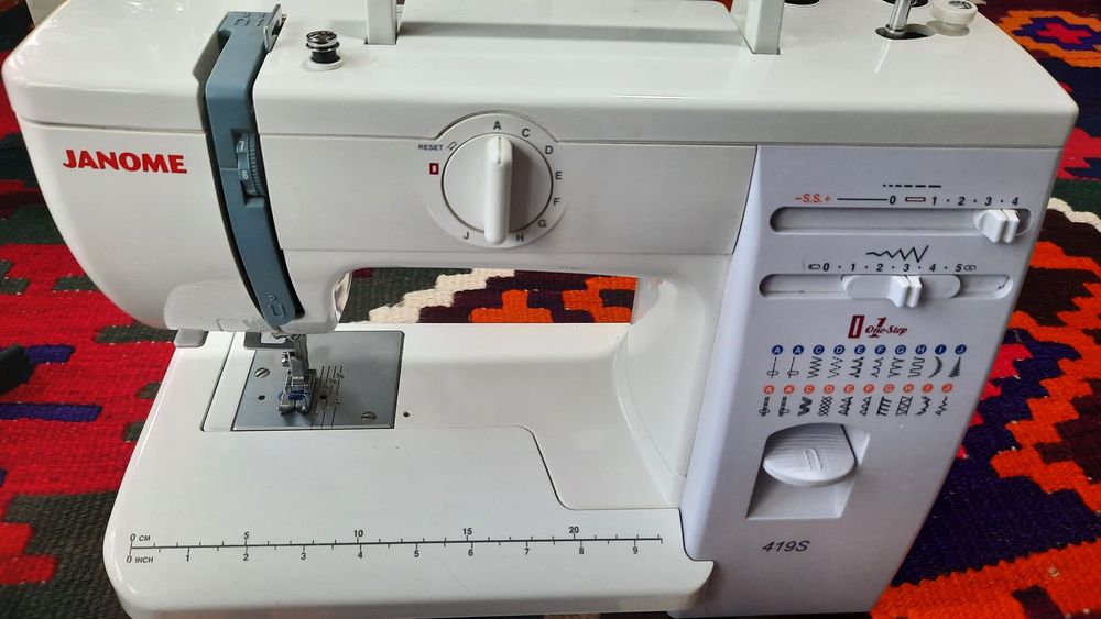 Швейная машина Janome 419S