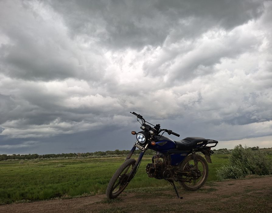 Продаётся мото Raser110