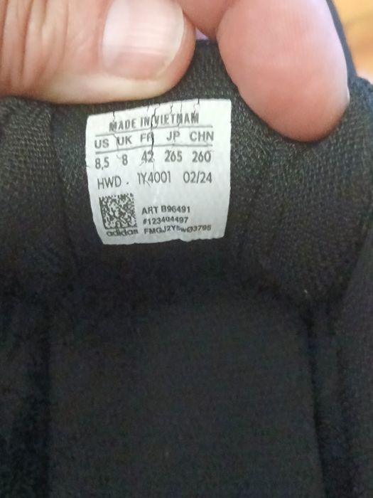 Маратонки ADIDAS