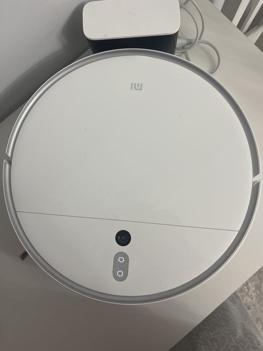 Продам робот пылесос xiaomi