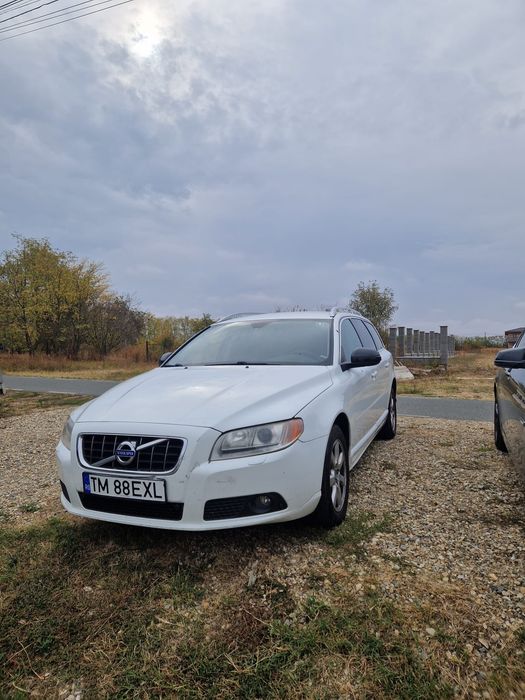 Volvo v70.  2.0    euro 5