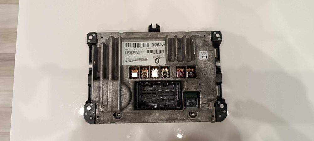 Jeep Grand Cherokee WK2 оригинална мултимедия