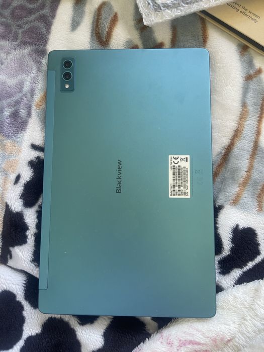 Продам планшеты нерабочие и новый дисплей