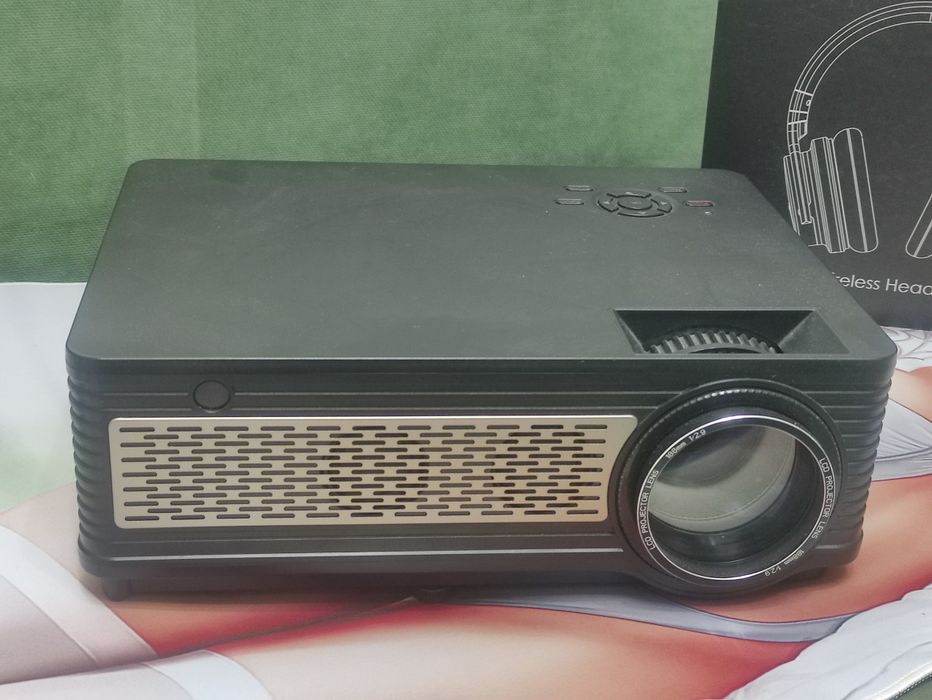 Проэктор LP3000 продается