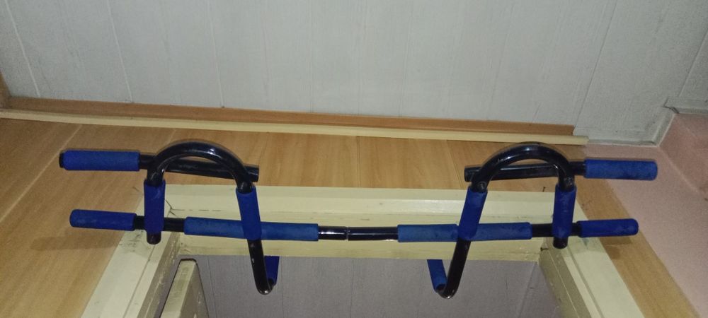 Турник для дома.