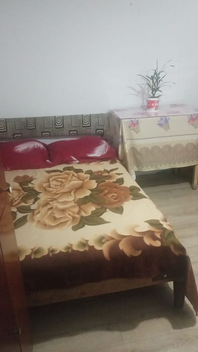 Garsoniera la casă,de închiriat