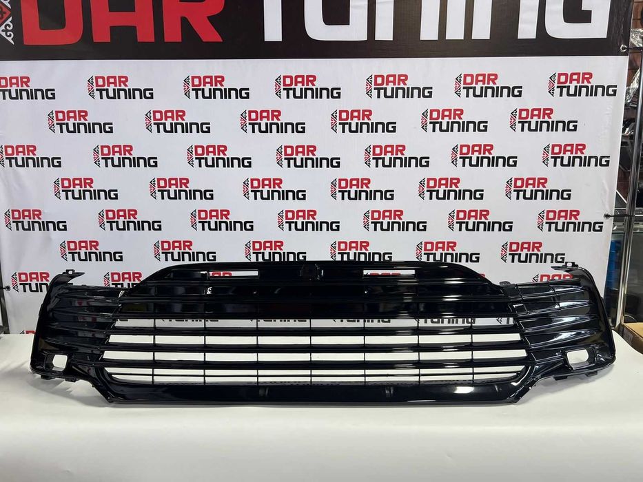 Решетка бампера Camry 75