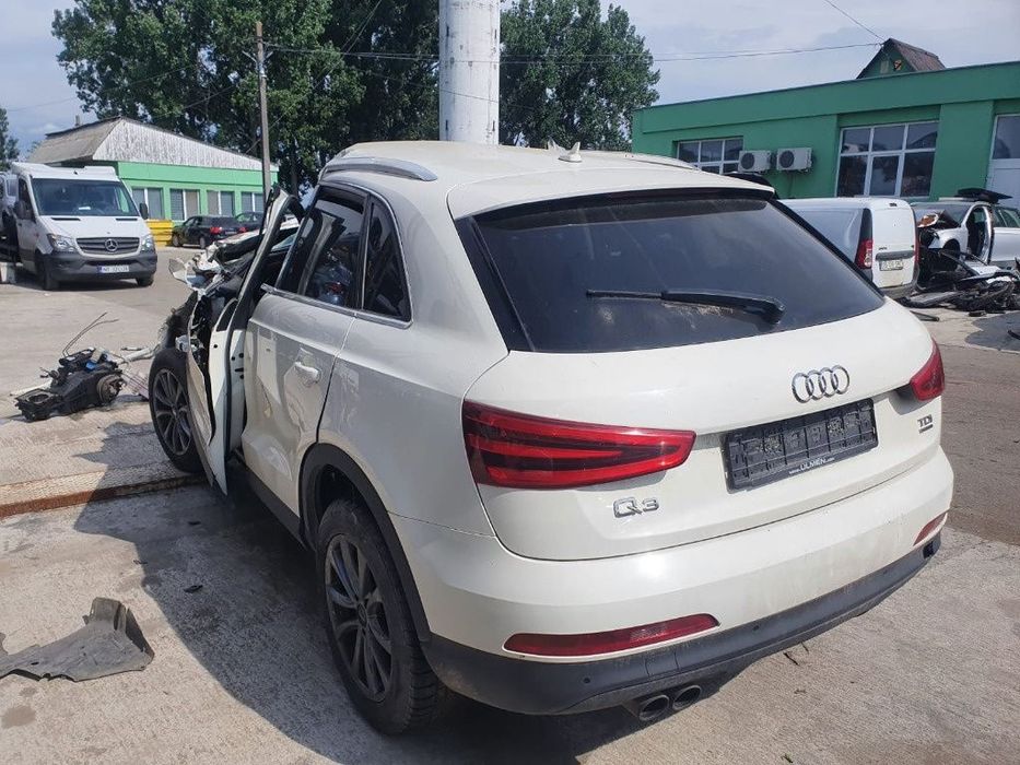 Dezmembrez Audi q3 4x4 motor 2.0tdi 177cp CFGC cutie de viteze automata usa portiera stanga dreapta fata spate etrier fuzeta planetara dezmembrări a4 b8 a5 q7