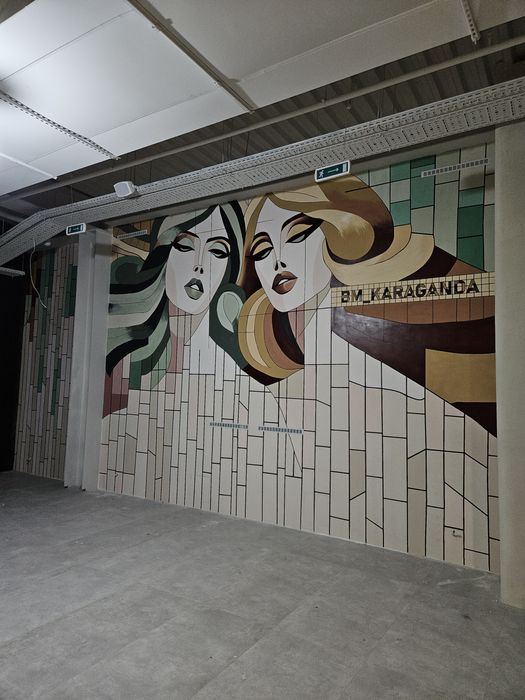 Роспись стен. Художник.