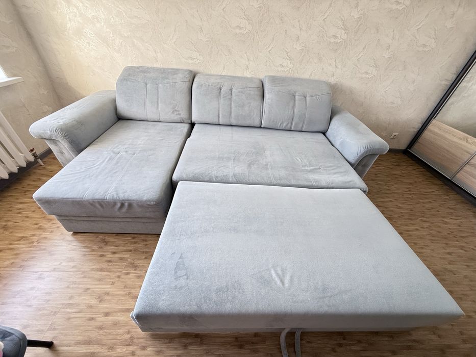 Продам диван срочно самовывоз