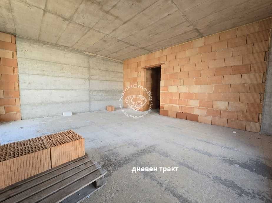 Продава 3-стаен Кайсиева градина Варна