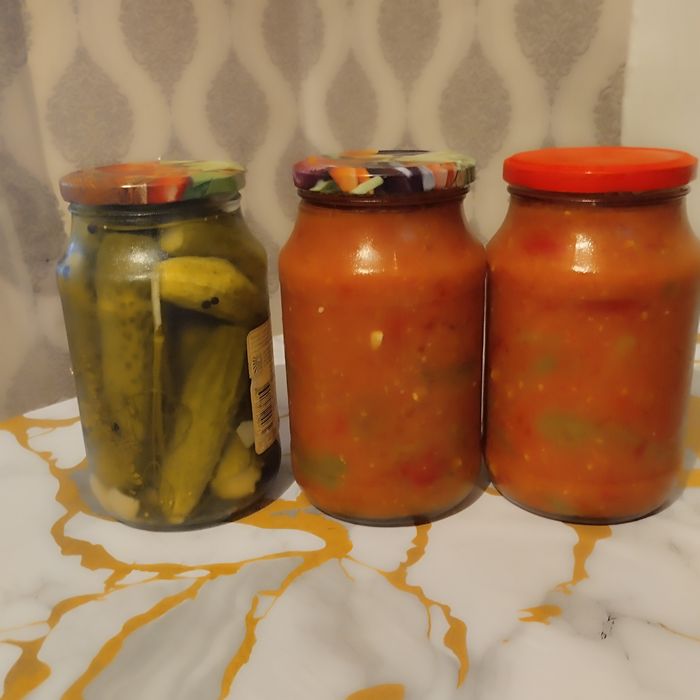 Продам Соленые огурцы .