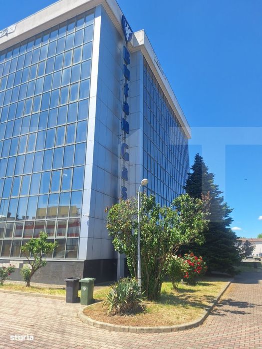 Cladire de birouri / spatii comerciale,