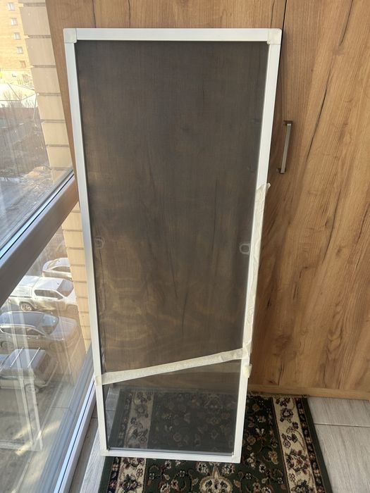 Продам москитные сетки 3 штуки