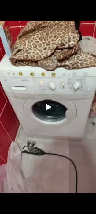 Стиралка 4 кг , самовывоз