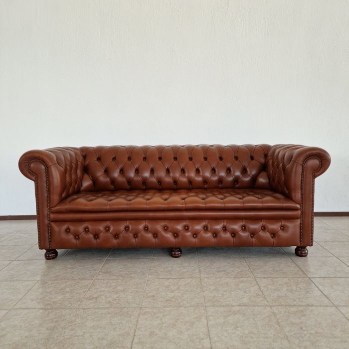 Диван Chesterfield