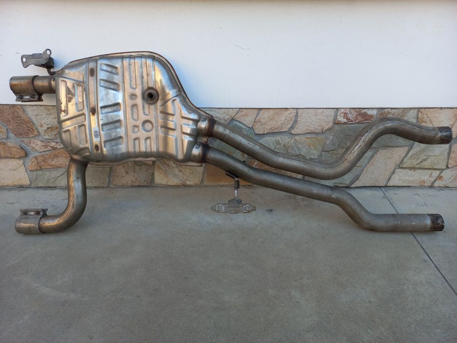 Оригинално средно гърне от VW Touareg 5.0 V10, 4.2 V8