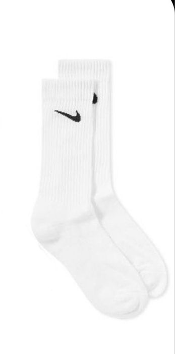 белые носки Nike