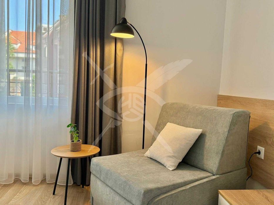 Едностаен - Сарафово