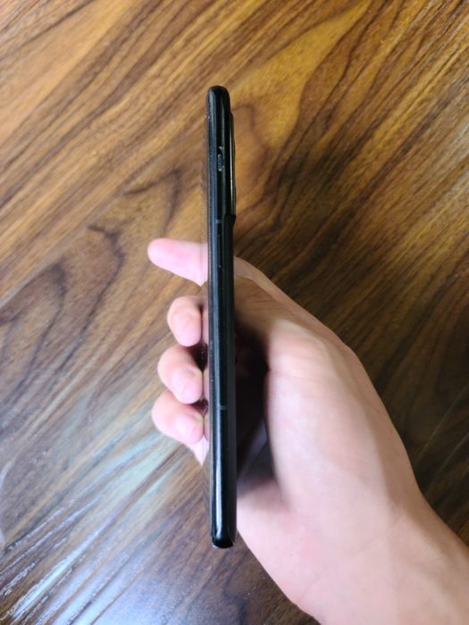 OnePlus 10 Pro 5G global 12/256 Gb