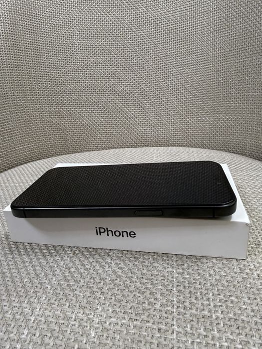 Iphone 15 Pro Max НОВ 256GB Black Titanium  Пълен Комплект+2 кейса ори