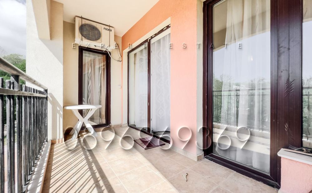 Продава се Тристаен апартамент в к.к. Златни пясъци - 100 кв.м за 1350 €/кв.м - Снимка #3