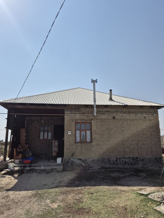 Продается 4-х комнатный дом 
3 а