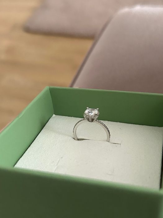 Inel aur alb impecabil