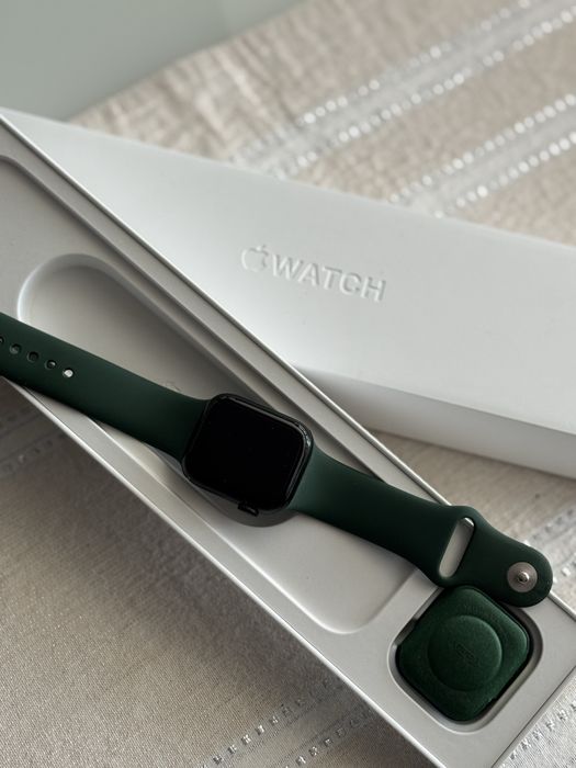 Apple Satch Series 7 Green Aluminium