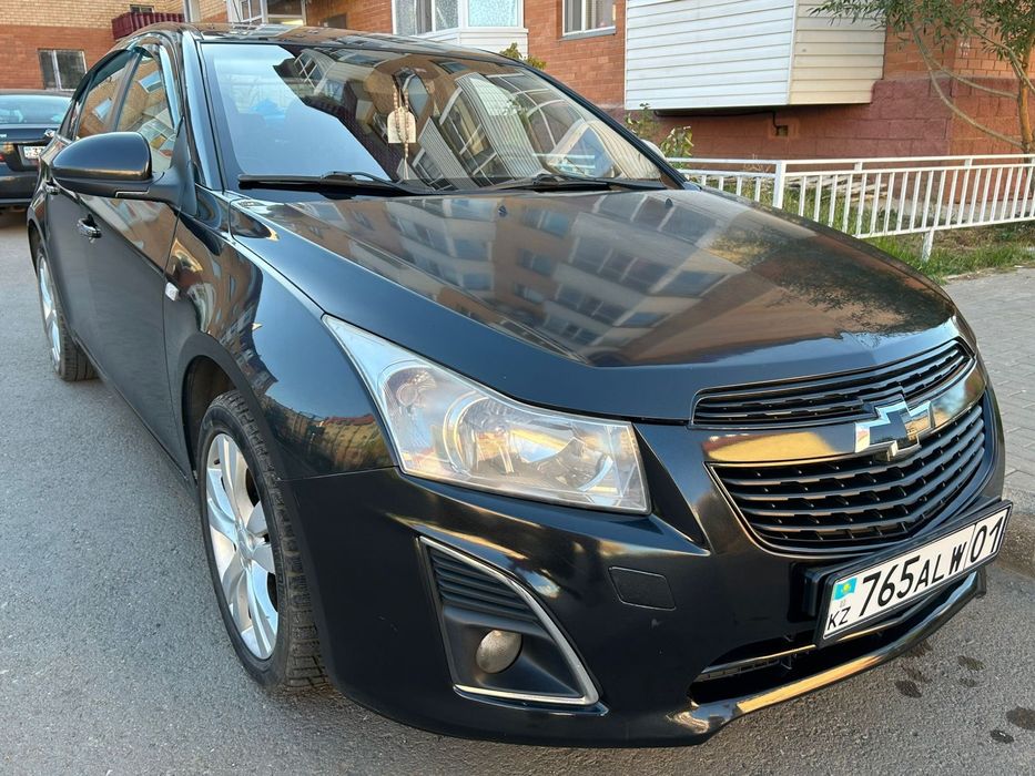 Шевроле Круз 2013 года