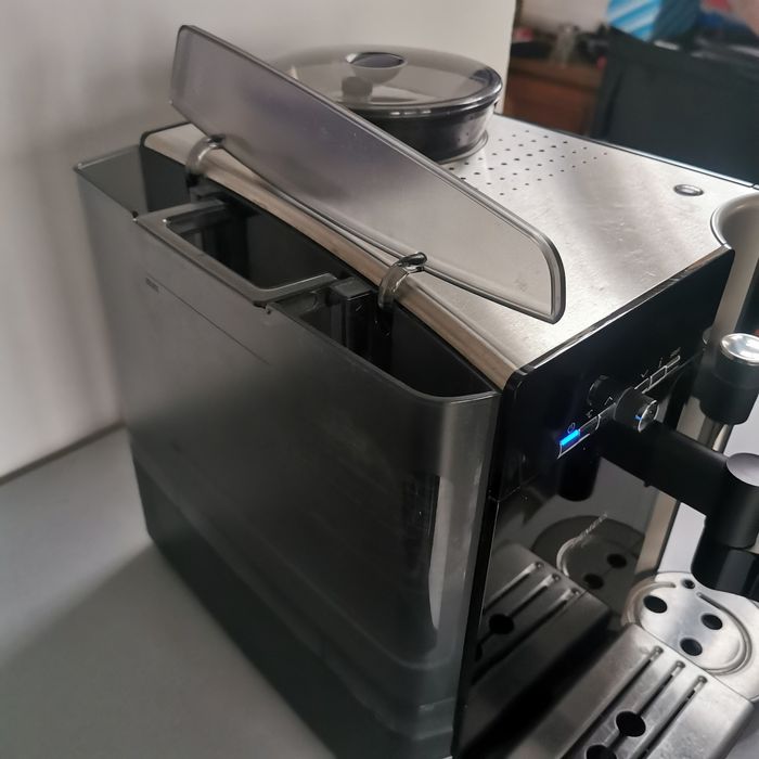 Aparat cafea Simmens EQ7