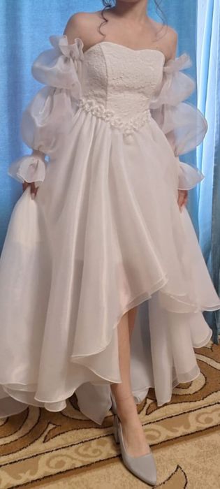 Продам платье новое