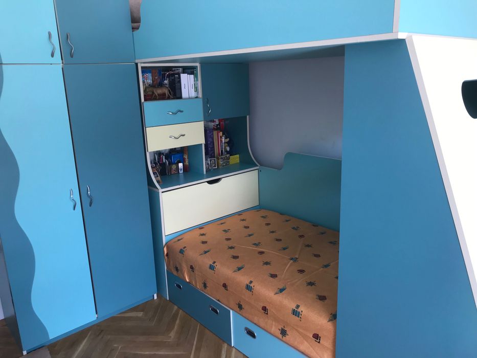 Обзавеждане за детска стая с легла на два етажа