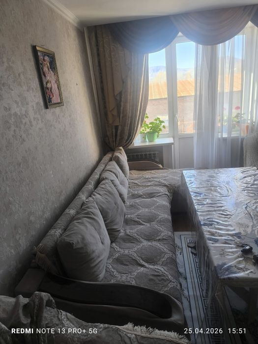 Продам угловой диван срочно. Бу.