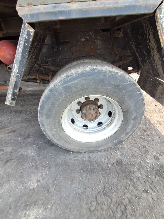 Зил 130 сотилади