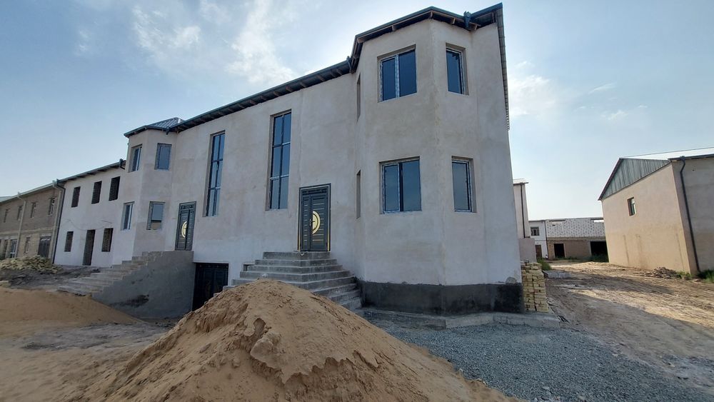 Yangiariq tuman markazida 375m² kotejlar!
Янги курилаётган 3-етажли