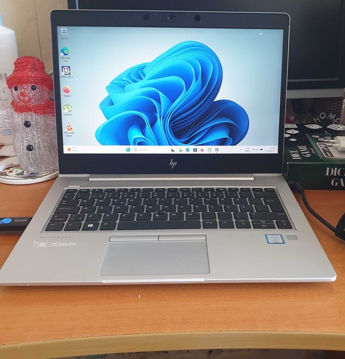 HP EliteBook 830 G5 със i7 8Gen, 32gb ram ddr4, 512gb ssd 380евро