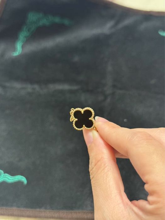 Браслет Van Cleef & Arpels Alhambra 750