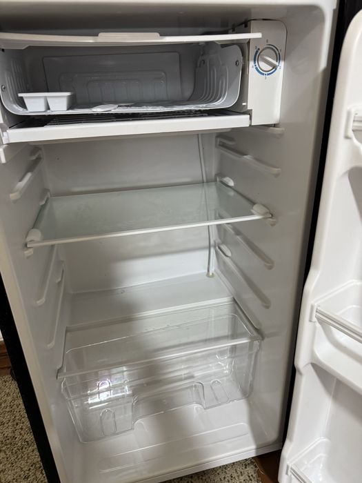 Холодильник Aiwa